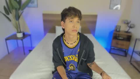 NovayBrian online show from November 23, 4:56 am