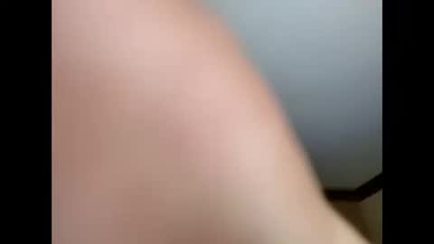 Snapshot of nowornever669 chatting on October 6, 3:26 am CLOUDYKINF online show from October 6, 3:26 am