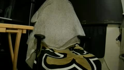 Snapshot of nudusmaximus chatting on December 19, 12:17 am nudusmaximus online show from December 19, 12:17 am