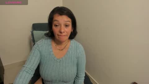 nuit_rose online show from March 5, 3:13 am