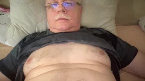 nukiss online show from November 18, 9:36 am