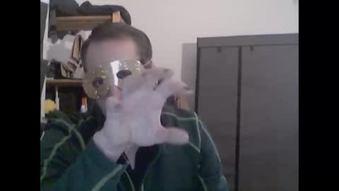 number3invictims online show from March 30, 6:25 am