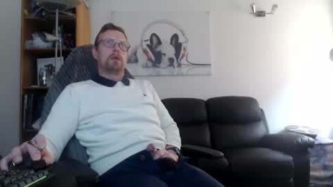 nursefan online show from November 21, 12:37 pm