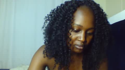 Snapshot of nutgal_ chatting on March 8, 4:22 pm nutgal online show from March 8, 4:22 pm
