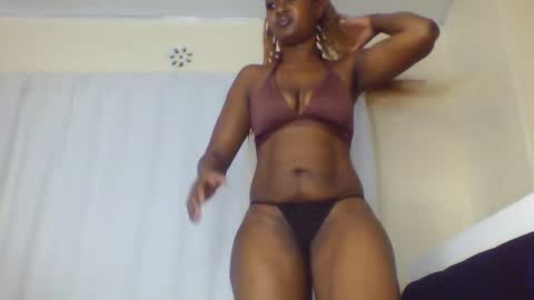 Snapshot of nutgal_ chatting on March 31, 11:32 am nutgal online show from March 31, 11:32 am