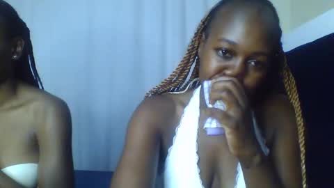 Snapshot of nutgal_ chatting on April 5, 11:57 pm nutgal online show from April 5, 11:57 pm