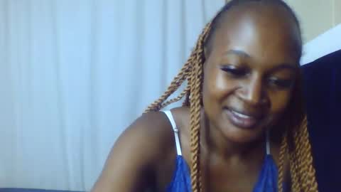 Snapshot of nutgal_ chatting on April 8, 1:33 pm nutgal online show from April 8, 1:33 pm