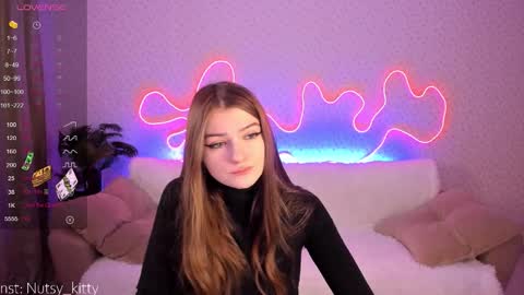 nutsy_kitty online show from February 27, 3:01 pm