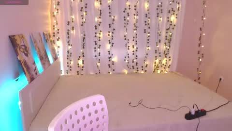 nutsy_kitty online show from February 28, 2:07 pm