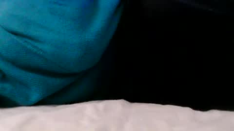 nuttincowboy727272 online show from April 16, 2:23 am