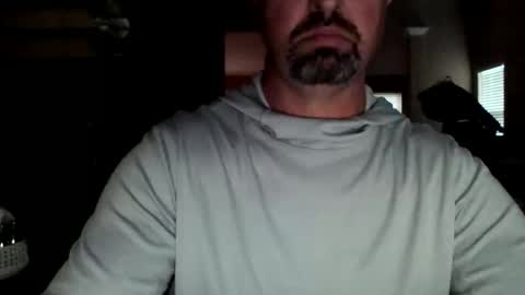 nvrenuff1979 online show from December 15, 12:31 pm