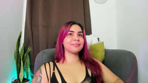 Nia online show from January 10, 1:29 am