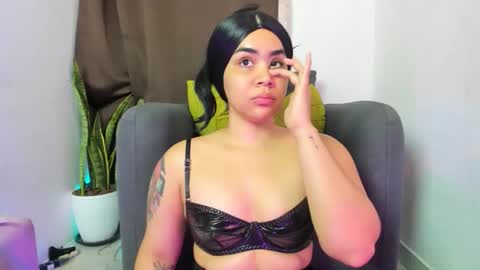 Nia online show from April 13, 4:51 am