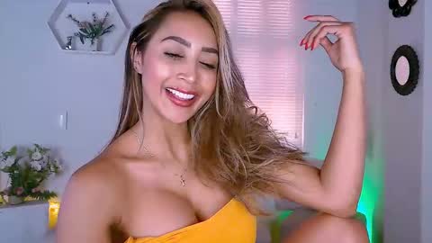 Snapshot of nycole_1988 chatting on January 23, 8:02 pm Nycole online show from January 23, 8:02 pm