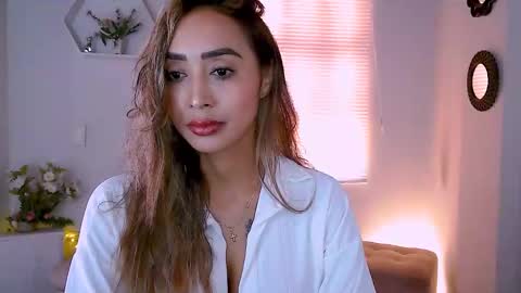 Snapshot of nycole_1988 chatting on February 1, 2:13 pm Nycole online show from February 1, 2:13 pm