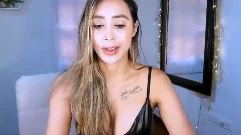 Snapshot of nycole_1988 chatting on September 21, 8:21 pm Nycole online show from September 21, 8:21 pm