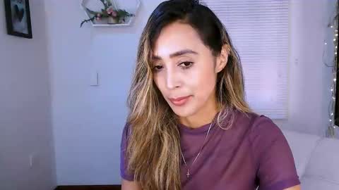 Snapshot of nycole_1988 chatting on October 8, 3:20 pm Nycole online show from October 8, 3:20 pm