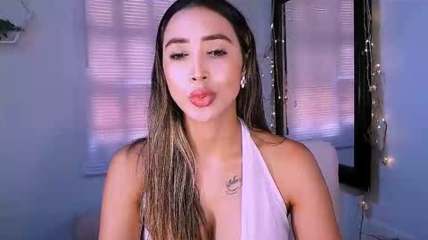 Snapshot of nycole_1988 chatting on October 26, 5:41 pm Nycole online show from October 26, 5:41 pm