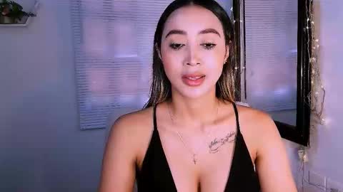 Snapshot of nycole_1988 chatting on November 3, 6:53 pm Nycole online show from November 3, 6:53 pm