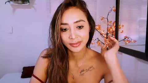 Snapshot of nycole_1988 chatting on November 25, 7:36 pm Nycole online show from November 25, 7:36 pm