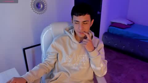 nyko_ds online show from November 29, 4:48 am