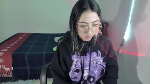 Snapshot of nymph_frida chatting on December 26, 11:10 am Frida online show from December 26, 11:10 am