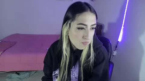 Snapshot of nymph_frida chatting on January 27, 11:54 am Frida online show from January 27, 11:54 am