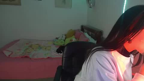 Snapshot of nymph_frida chatting on September 17, 4:36 am Frida online show from September 17, 4:36 am