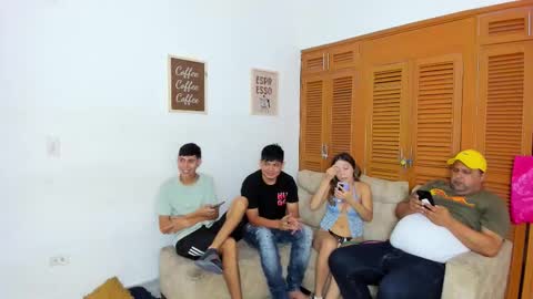 nympho_nathy_sophi online show from March 19, 1:04 pm