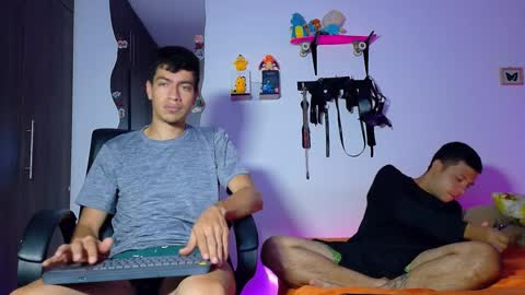 David and Steven Independents online show from September 17, 1:07 am