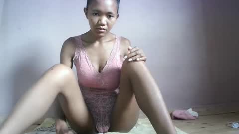 Snapshot of nympholinha chatting on February 24, 5:00 am nympholinha online show from February 24, 5:00 am