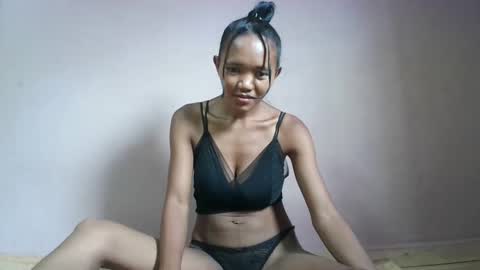 Snapshot of nympholinha chatting on February 24, 10:59 am nympholinha online show from February 24, 10:59 am