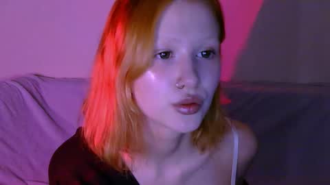 Snapshot of nyra_thira chatting on October 16, 1:28 am nyra_thira online show from October 16, 1:28 am
