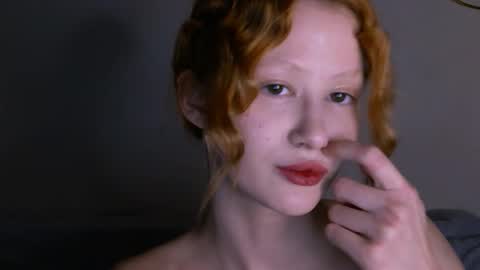 Snapshot of nyra_thira chatting on November 12, 11:25 pm nyra_thira online show from November 12, 11:25 pm