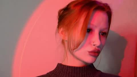 nyra_thira online show from January 14, 1:44 am