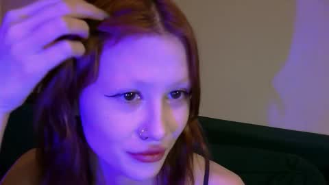 nyra_thira online show from March 3, 3:07 pm