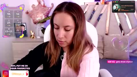 Snapshot of nyx_andria chatting on September 20, 10:00 pm Alex . online show from September 20, 10:00 pm
