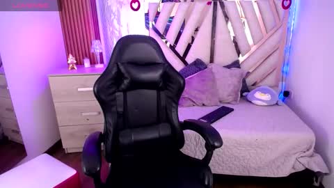 Alex   .    online show from March 1, 2:24 am