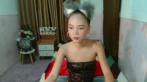 Snapshot of nyx_huntrix27 chatting on October 10, 10:36 am nyx online show from October 10, 10:36 am