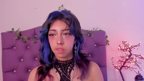   online show from December 10, 2:17 pm