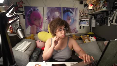 Snapshot of nyxraven chatting on December 31, 10:56 pm NyxRaven online show from December 31, 10:56 pm