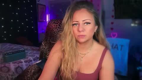 nyxxen online show from February 16, 1:02 am