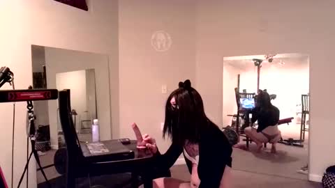 obedientsissycuck online show from October 28, 12:30 pm