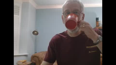 Snapshot of obliox175 chatting on December 1, 11:04 pm Obliox online show from December 1, 11:04 pm