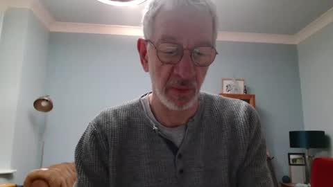 Snapshot of obliox175 chatting on December 13, 7:47 am Obliox online show from December 13, 7:47 am