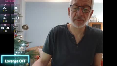 Snapshot of obliox175 chatting on December 19, 12:45 am Obliox online show from December 19, 12:45 am