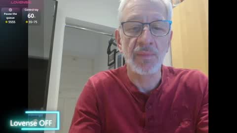 Snapshot of obliox175 chatting on January 9, 6:57 pm Obliox online show from January 9, 6:57 pm