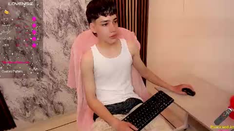 Snapshot of oblivion_deku chatting on June 20, 3:04 pm Deku online show from June 20, 3:04 pm