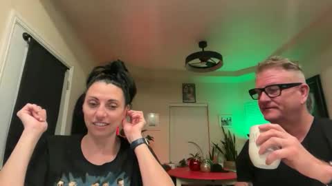 SimplyUs online show from November 22, 10:58 am