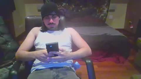 Snapshot of octobersky1993 chatting on October 25, 9:28 am Sky online show from October 25, 9:28 am